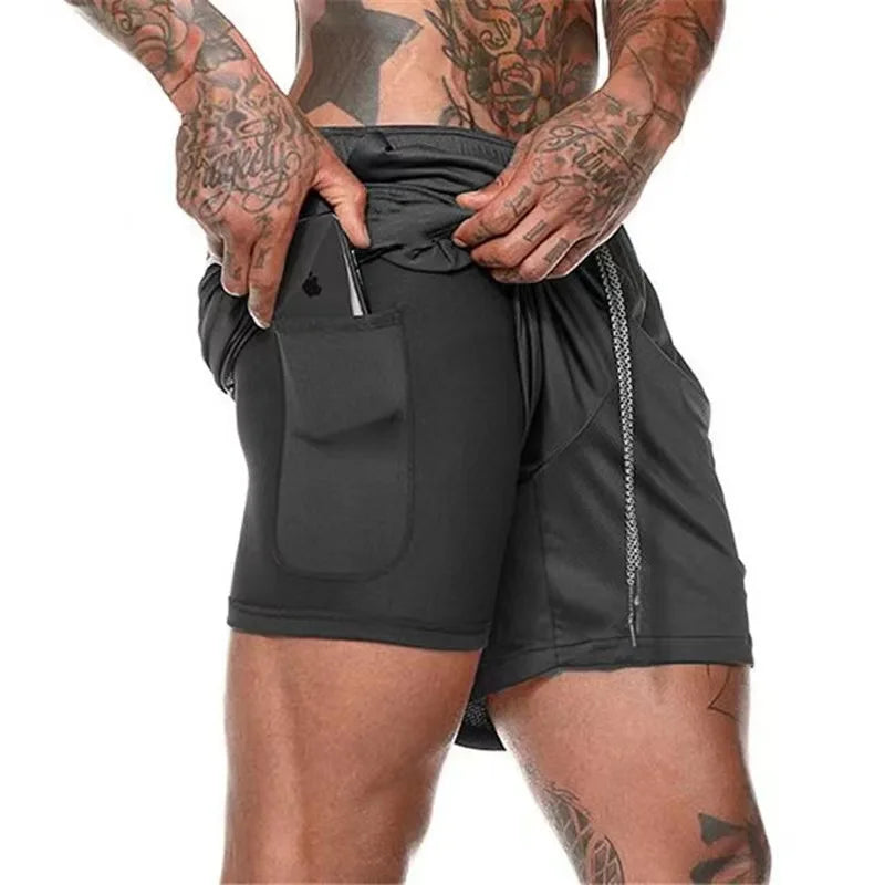 2-in-1-Trainingsshorts mit praktischer Handytasche & - Quick-Dry Technology